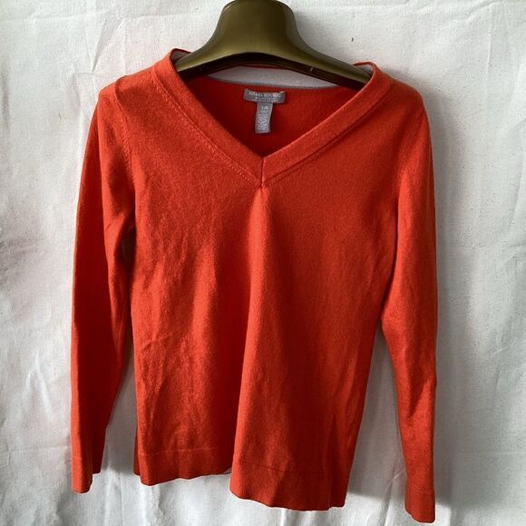 Banana Republic woman’s sweater large wool - Picture 1 of 9